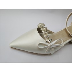 Shoes taş detaylı kısa topuk kadın ayakkabı beyaz