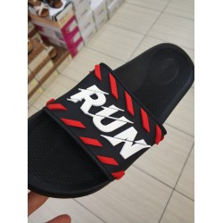 Gezer suya dayanıklı run yazı detaylı erkek terlik siyah