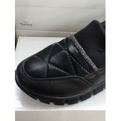 Shoes Ortopedik taş detaylı kadın mevsimlik ayakkabı siyah