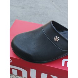 Muya ness burnu kapalı kadın terlik siyah