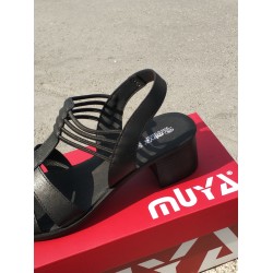 Muya Laini kadın sandalet ayakkabı siyah