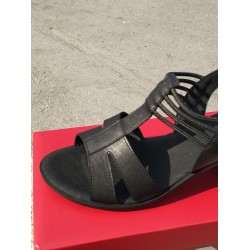 Muya Laini kadın sandalet ayakkabı siyah