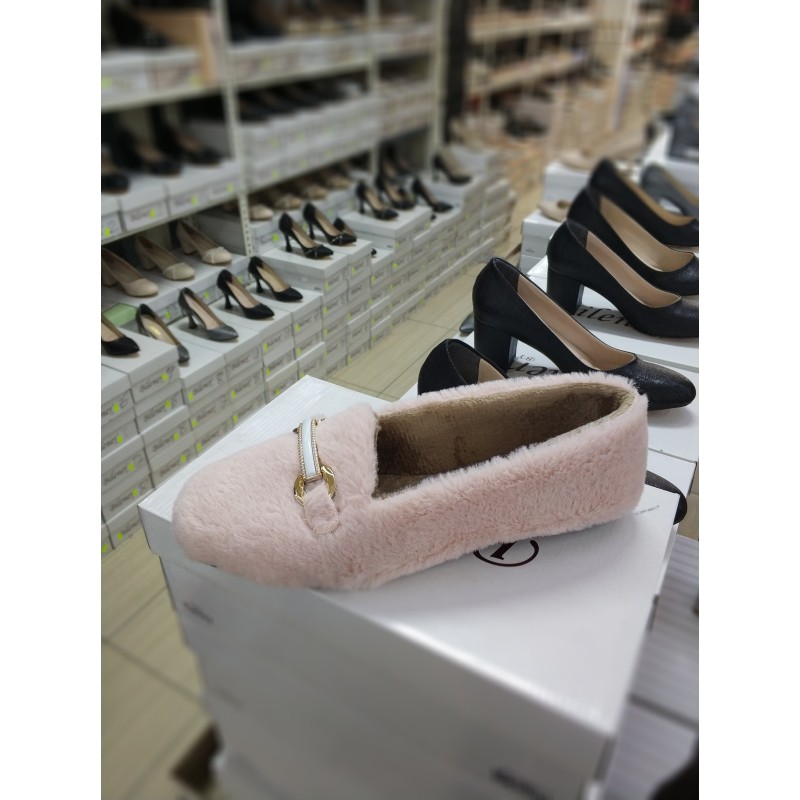 Gold şerit toka detaylı pofuduk kadın patik pembe