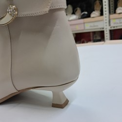 BONO shoes kemer detaylı minik topuk kadın topuklu bot krem