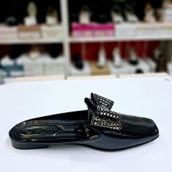 Paris fiyonklu kadın terlik siyah