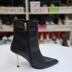 Paris kemer detaylı kadın topuklu bot siyah