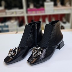 Paris gül detaylı rugan kadın topuklu bot