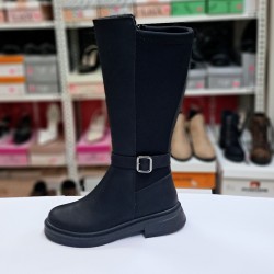 Tarhan kemer detaylı kadın çizme siyah