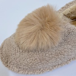 Pofuduk kadın ev patiği sütlü kahve