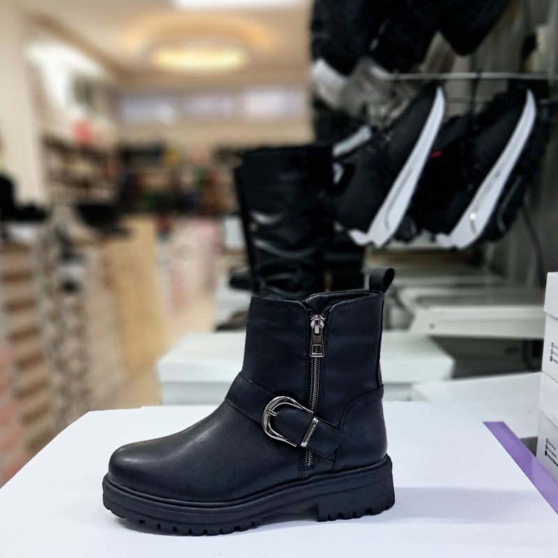 Ayakdaş kemer detaylı kadın bot siyah