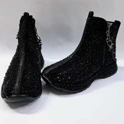 Paris taş detaylı içi yünlü kadın bot siyah