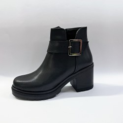 Su perisi kemer detaylı kadın topuklu bot siyah