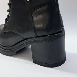 Su perisi bağcıklı ve fermuarlı kadın topuklu bot siyah