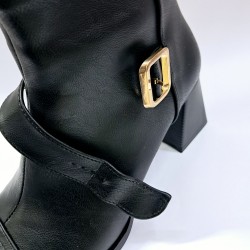 Nehir kemer detaylı kare burun kadın topuklu bot siyah