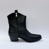 Şanzelize kadın kovboy bot siyah