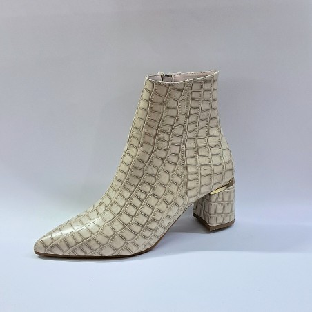 Delux Shoes deri görünümlü kadın topuklu bot bej