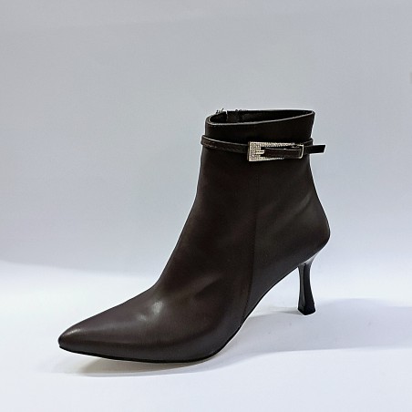 Tarhan kemer detaylı kadın topuklu bot kahverengi