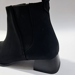 Su perisi nubuk kadın bot siyah