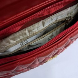 Zincir askılı kadın kol çantası kırmızı