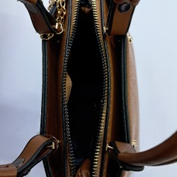 Label nakış desenli anahtarlıklı kadın kol çantası kahverengi