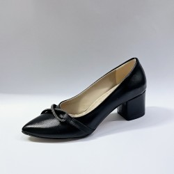 Poliriza parlak deri taş detaylı kadın topuklu ayakkabı siyah