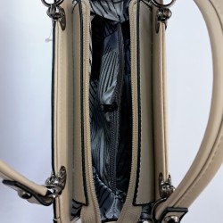 Label taş detaylı kadın kol çantası bej