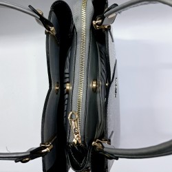 Label simli kumaş kadın kol çantası gümüş