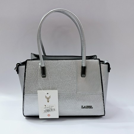 Label simli ve parlak kumaş abiye kadın kol çantası