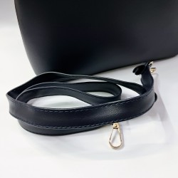 Label gold detaylı kadın kol çantası lacivert