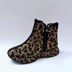 Paris taş detaylı leopar desenli içi yünlü kadın bot açık kahve