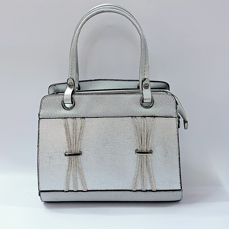 Label taş detaylı krinkıl görünümlü kadın kol çantası gümüş