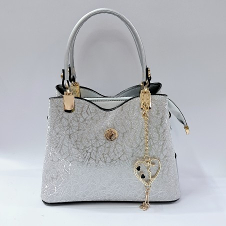 Label simli kumaş anahtarlıklı abiye kadın kol çantası gümüş