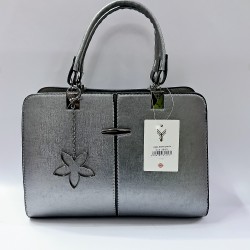 Label anahtarlıklı kadın kol çantası koyu gümüş