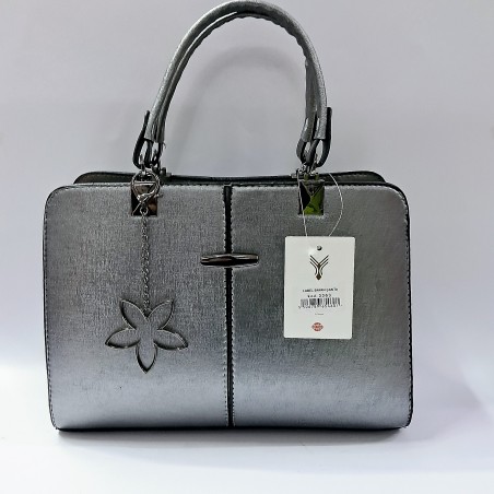 Label anahtarlıklı kadın kol çantası koyu gümüş