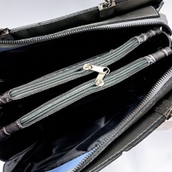 Label anahtarlıklı kadın kol çantası koyu gümüş