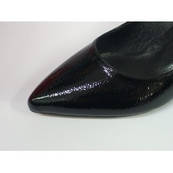 Topuğa taş detaylı kısa topuk rugan kadın ayakkabı siyah