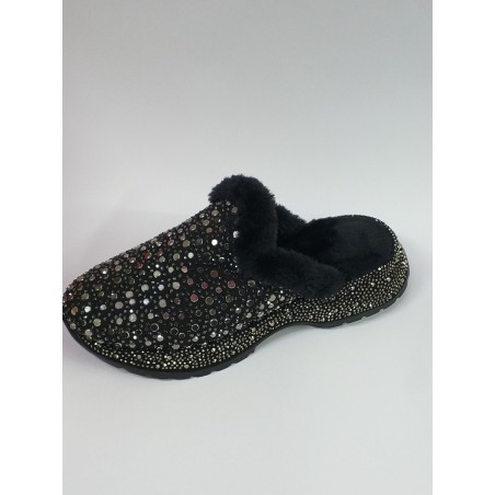 İçi yünlü taş detaylı Ortopedik kadın terlik siyah