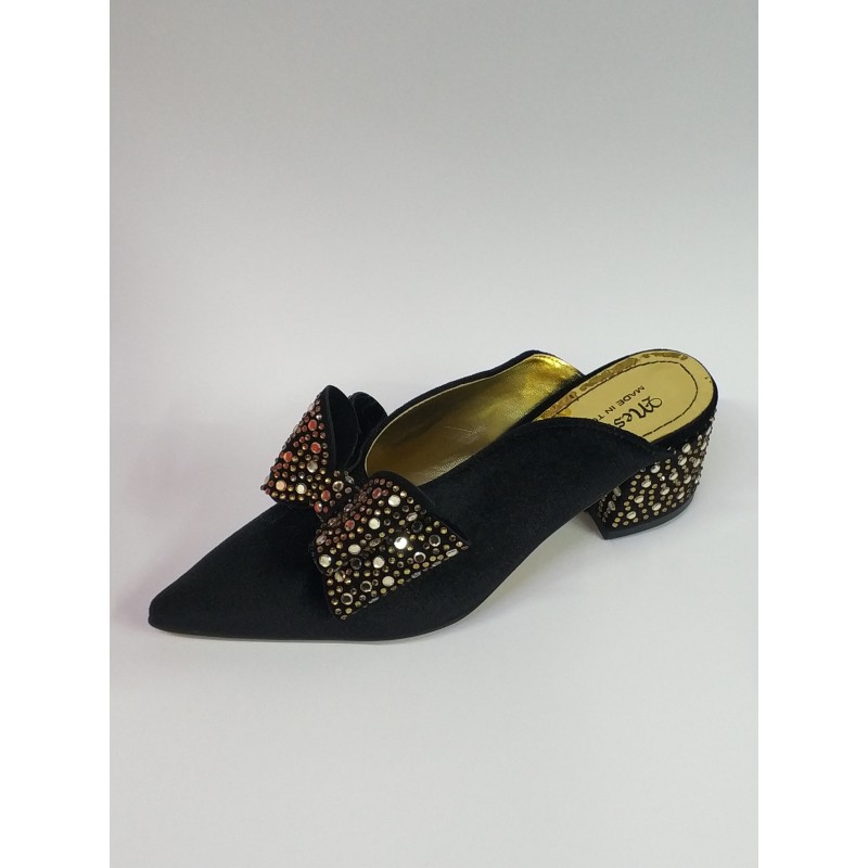 Taş fiyonk detaylı kadife topuklu kadın terlik siyah