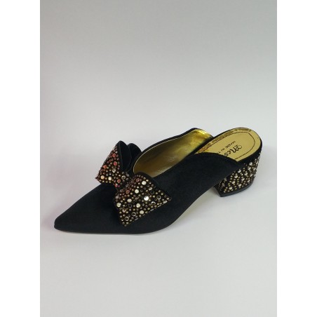 Taş fiyonk detaylı kadife topuklu kadın terlik siyah