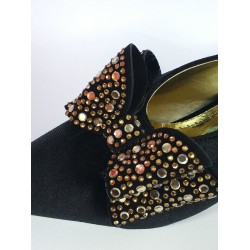 Taş fiyonk detaylı kadife topuklu kadın terlik siyah