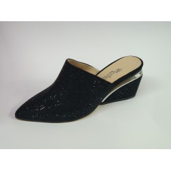 Taş detaylı dolgu topuk kadın terlik siyah