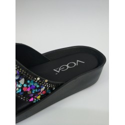 Voga renkli taşlı dolgu topuk kadın terlik siyah