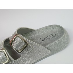 Pienn çift tokalı aynalı çizgili kadın terlik gümüş