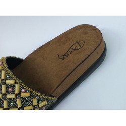 Pienn ahşap boncuk detaylı kadın terlik gri