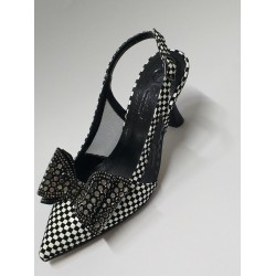 Paris taş kurdale detaylı siyah beyaz topuklu ayakkabı