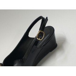 Paris gold toka detaylı dolgu topuk kadın ayakkabı rugan siyah