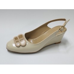 Paris gold toka detaylı dolgu topuk kadın ayakkabı rugan krem