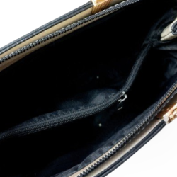 Label anahtarlıklı kadın kol çantası bej