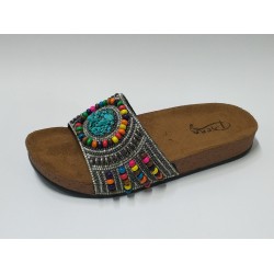 Pienn renkli boncuklu terlik yeşil çakıl taş detaylı