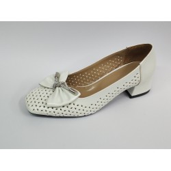 Paris taşlı kurdale detaylı kadın ayakkabı beyaz